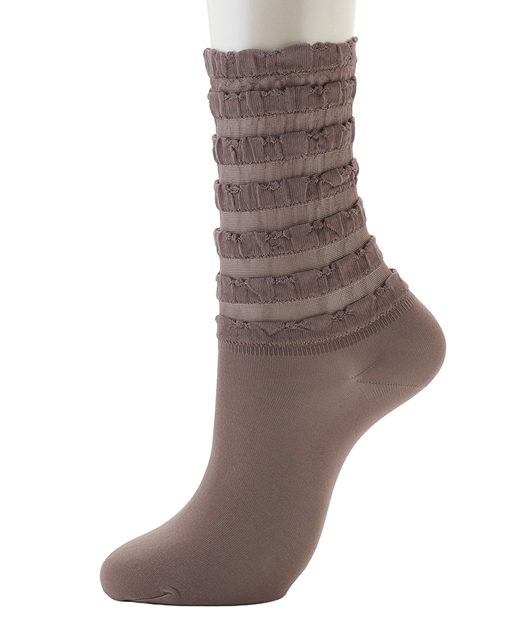 サンドベージュ