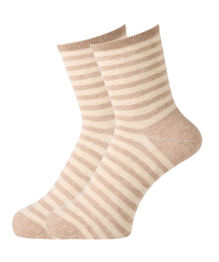 サンドベージュ