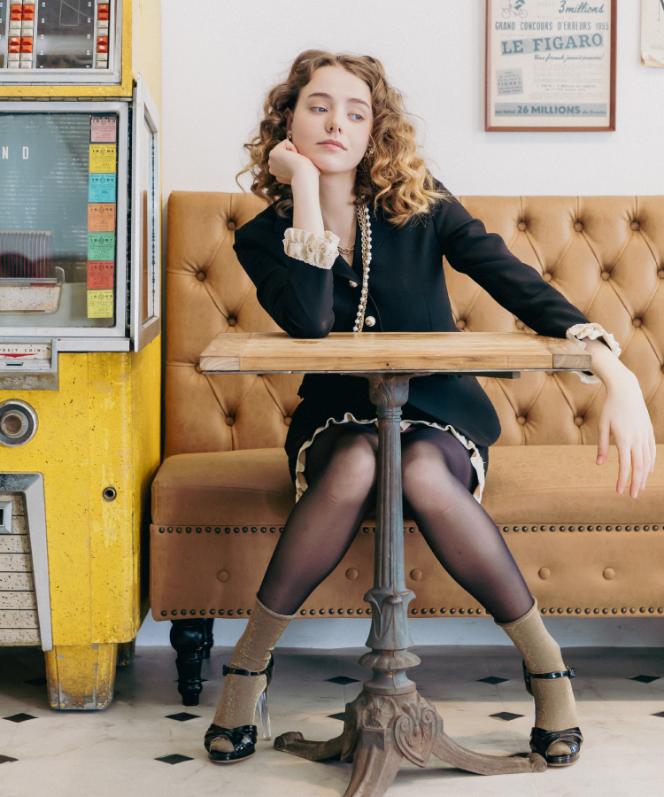 レモンイエロー