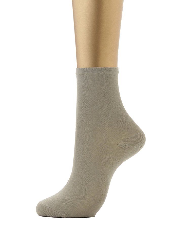 サンドベージュ