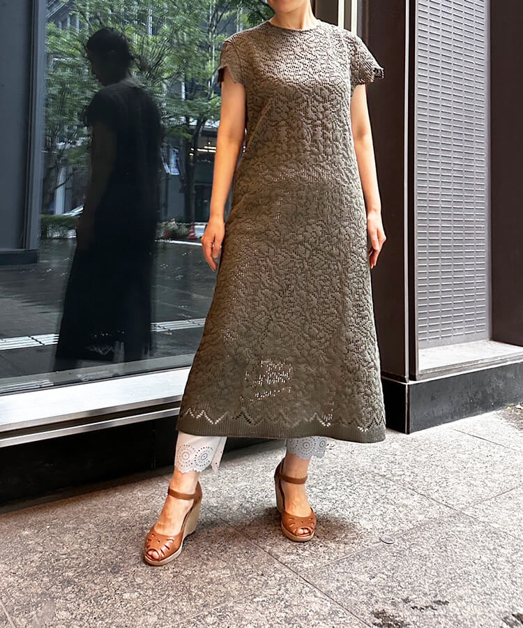 モデル身長：158cm　着用：Mサイズ　カラー：サックス