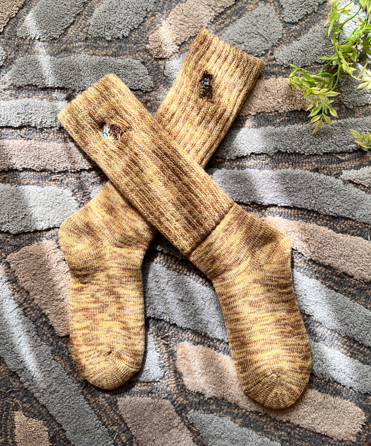 シェードブラウン