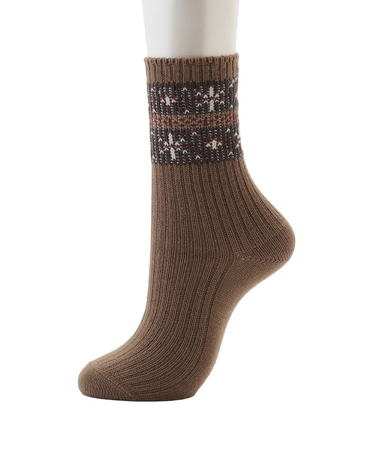 サンドベージュ