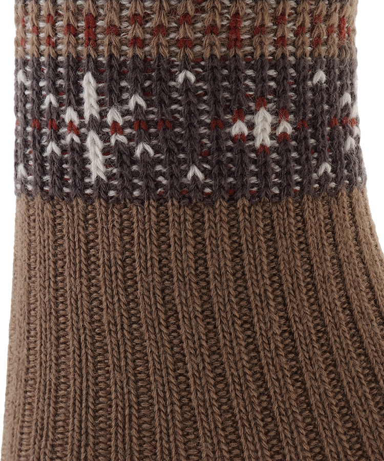 サンドベージュ