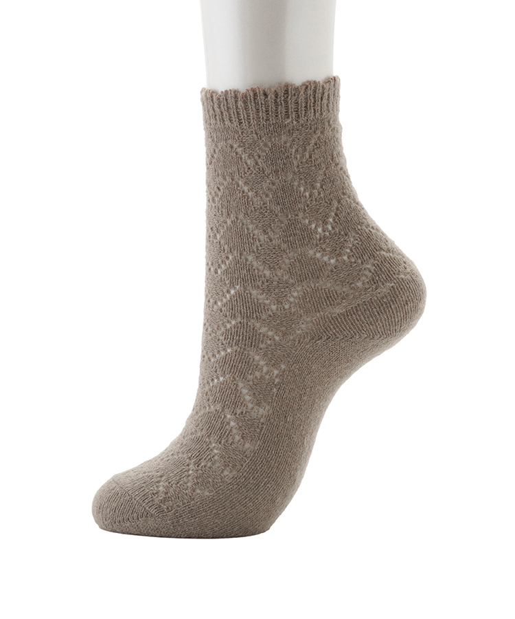 サンドベージュ