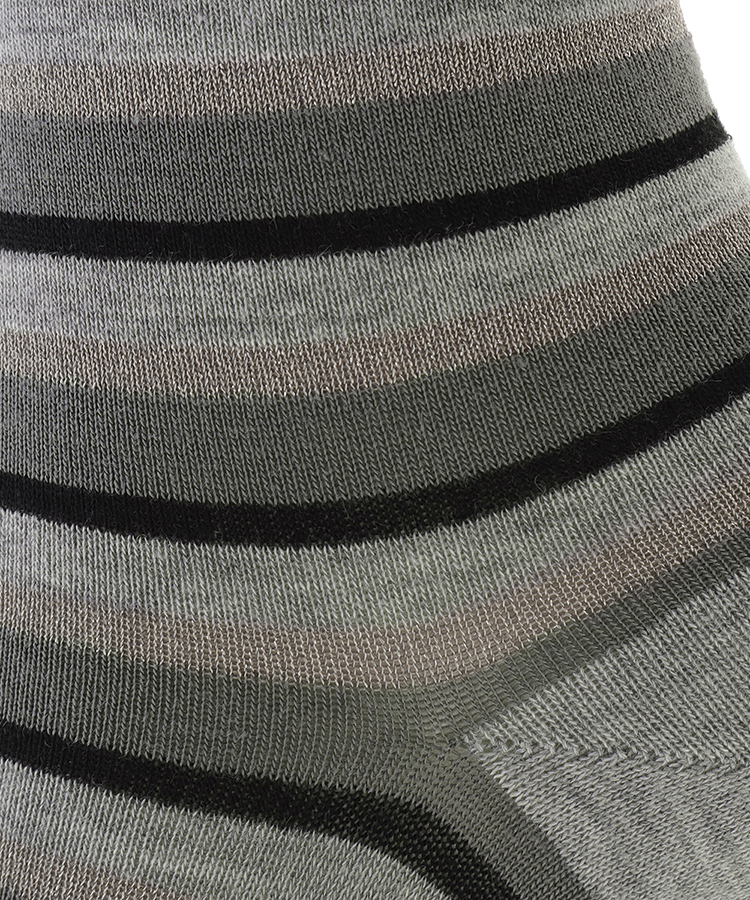 ミディアムグレー