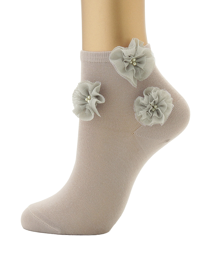 サンドベージュ