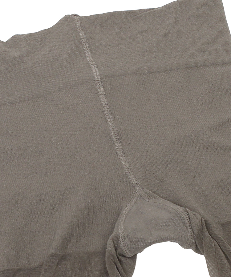 サンドベージュ