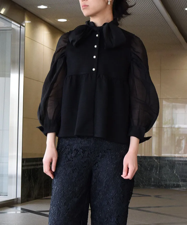 ブラック